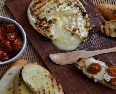 Grilled Brie with Sunblushed Tomatoes