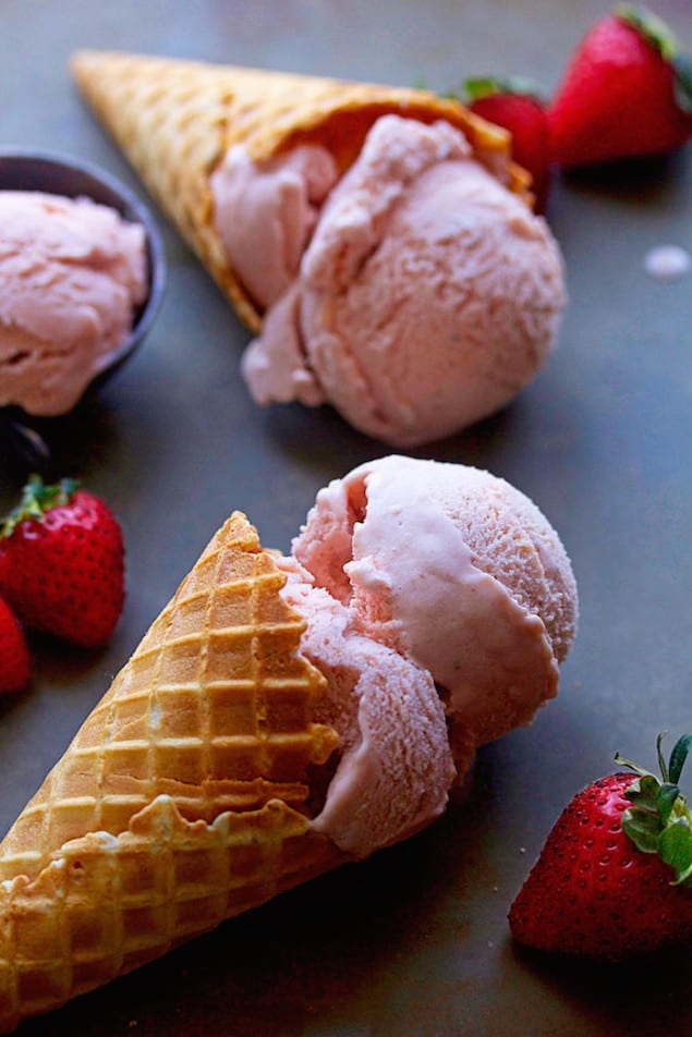 Homemade-Strawberry-Ice-Cream-1-683x1024