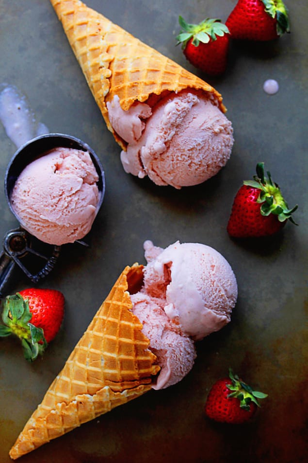 Homemade-Strawberry-Ice-Cream-2-683x1024