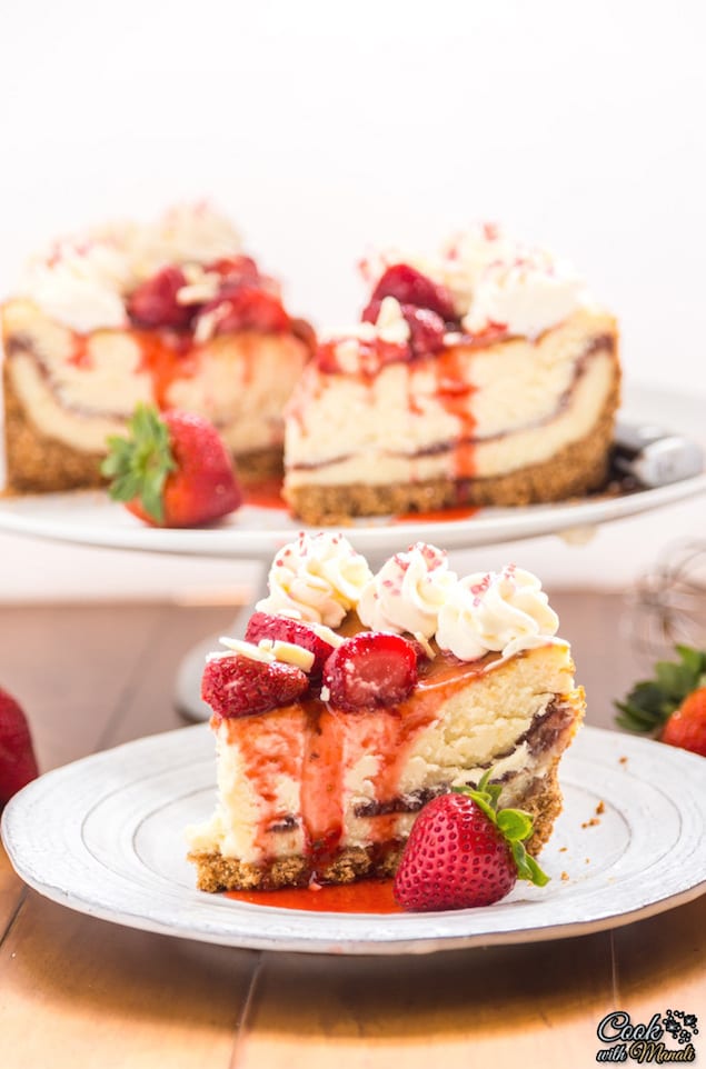 Strawberry-White Chocolate Cheesecake