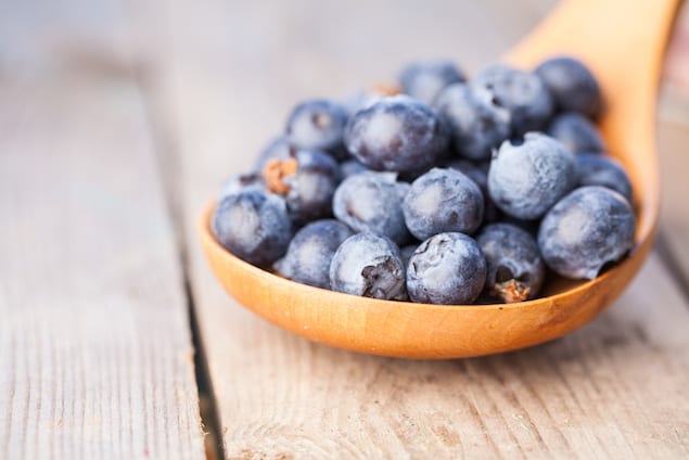 Choosing and Storing Summer Blueberries