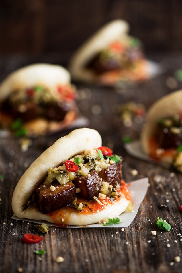 Sweet and Spicy Pork Buns