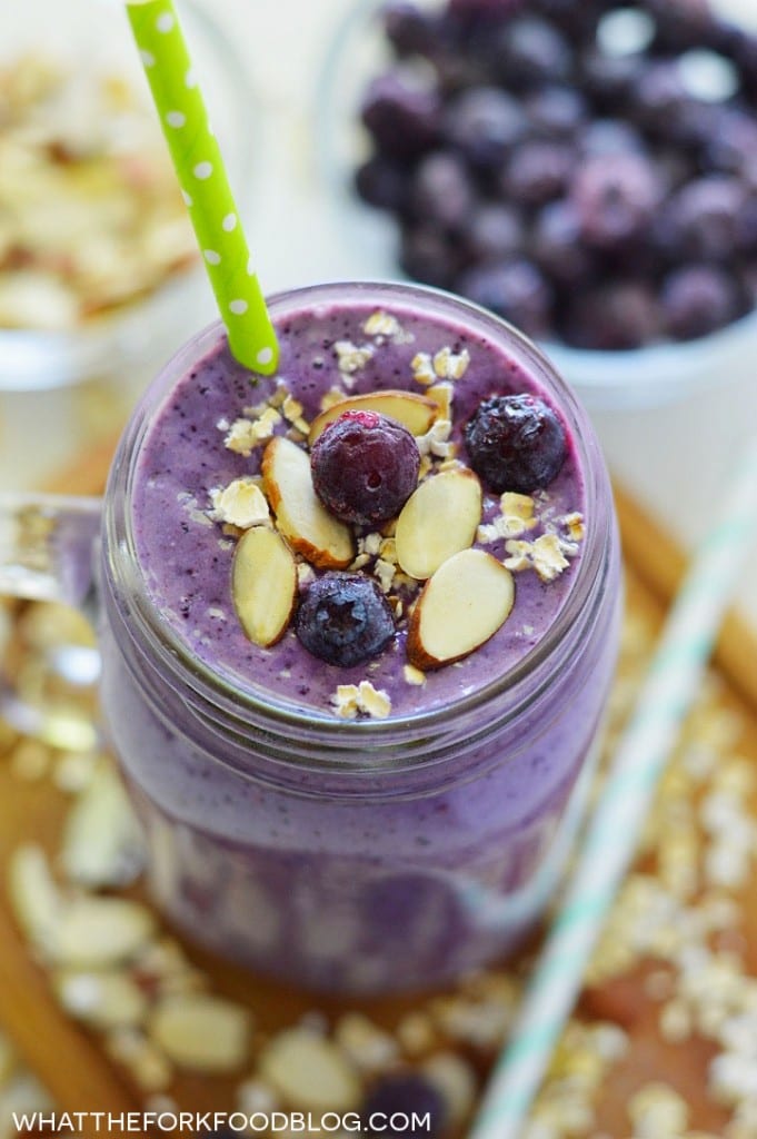 Almond Blueberry Oat Smoothie