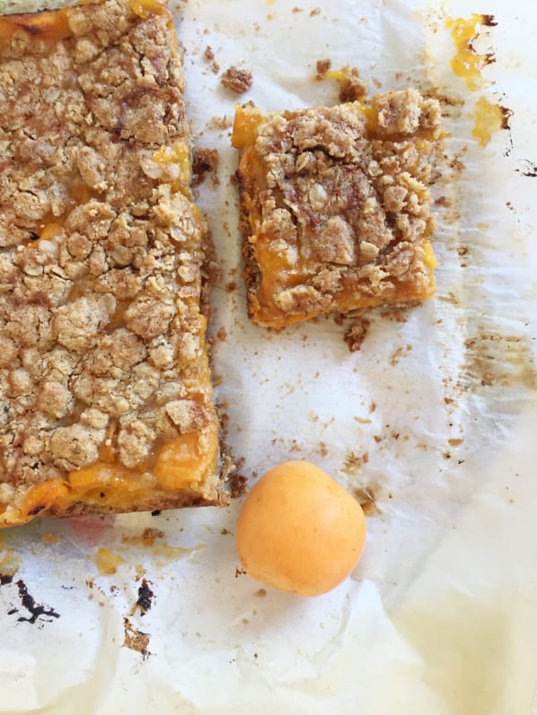 Gluten Free Apricot Ginger Crumble