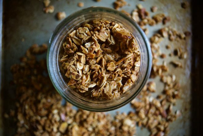 Basic Homemade Granola - Crunchy, easy granola with a touch of sweetness. Perfect as a topping or snack. http://thelittlemomma.com
