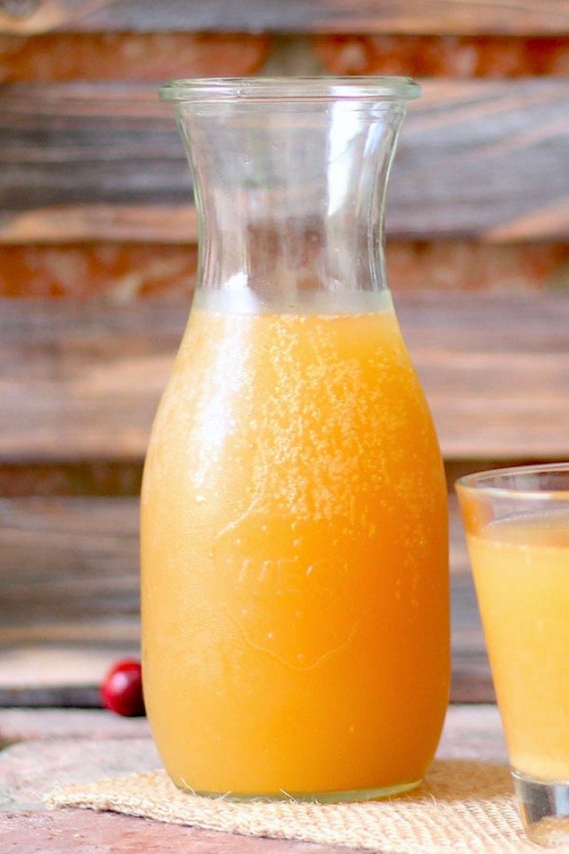 Bubbly Apple Juice with Probiotics