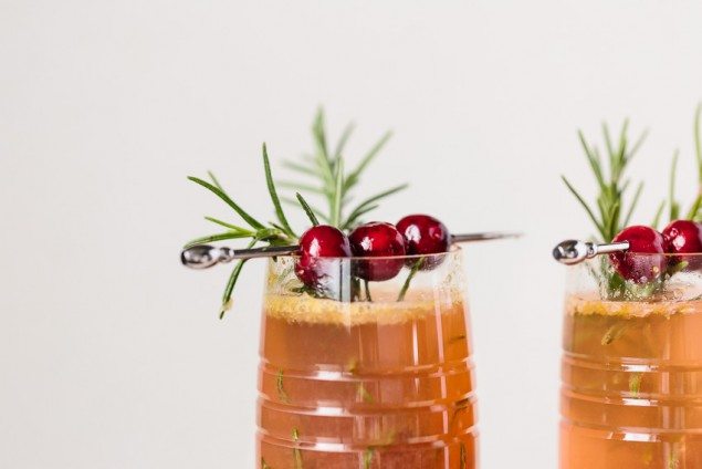 Sparkling Clementine Cranberry Cocktail