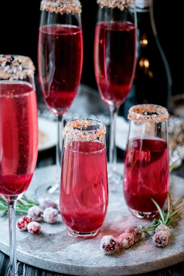 Sparkling Cranberry Ginger Cocktail