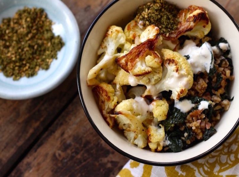 Freekeh+&+Roasted+Cauliflower+Bowl+with+Kale+and+Walnuts