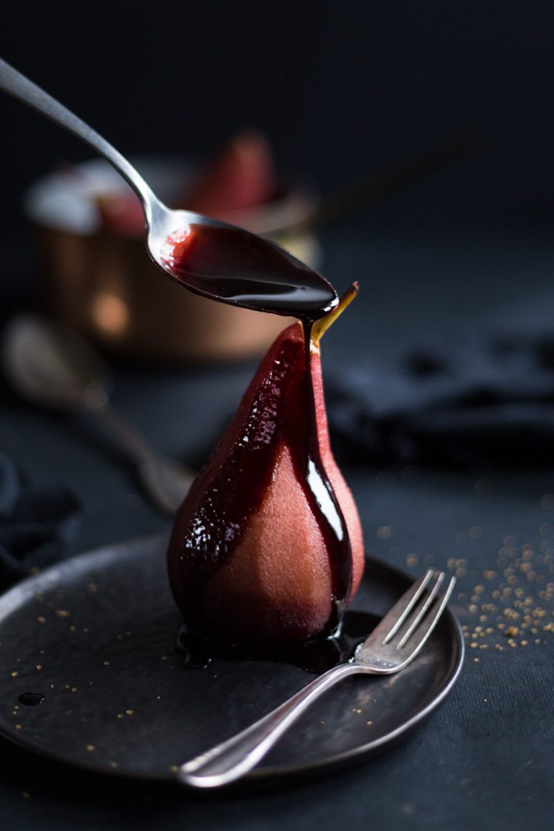 Poached_pear_in_porto_wine_and_spices-4