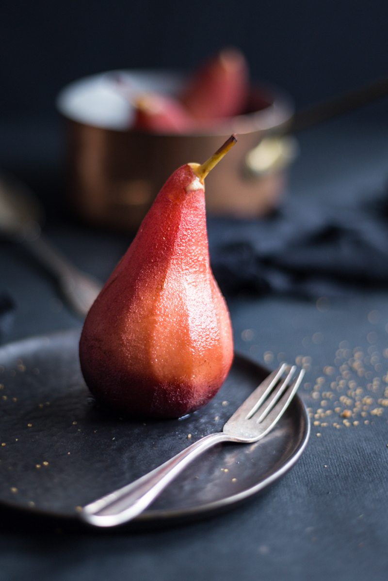 Poached_pear_in_porto_wine_and_spices