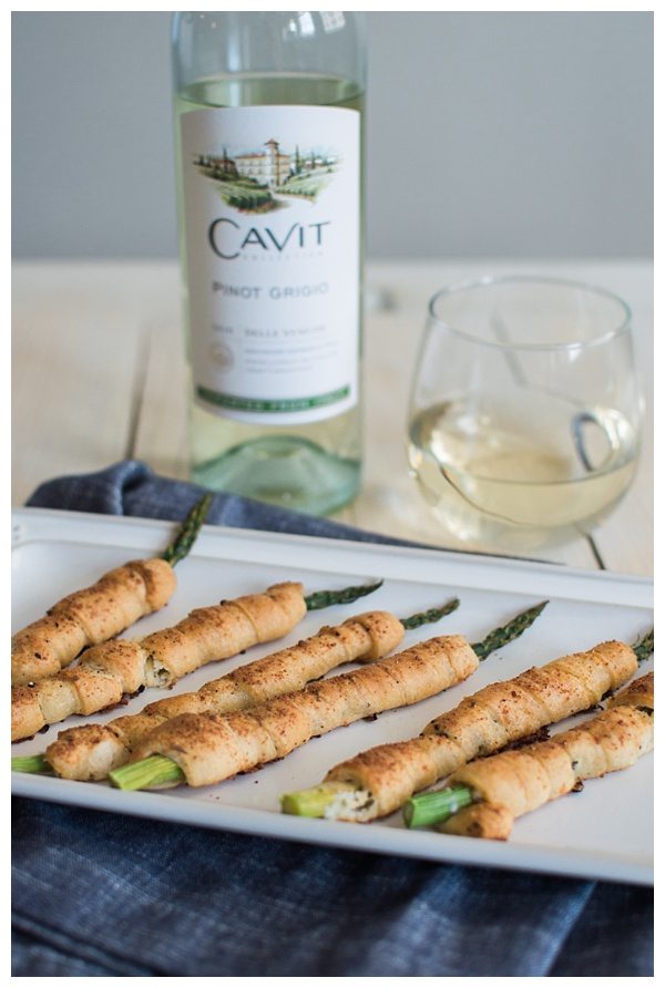 National Pinot Grigio Day: Wrapped Asparagus Bundles