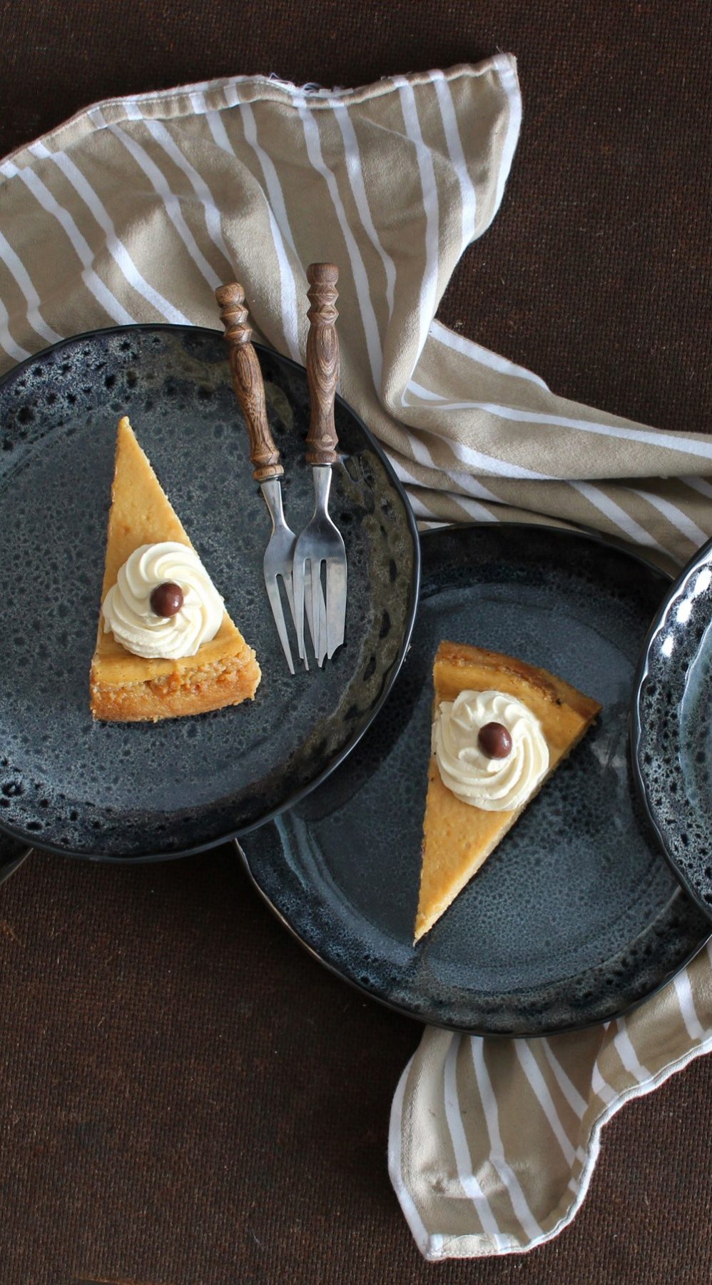 Espresso Cheesecake with Kahlúa Whipped Cream