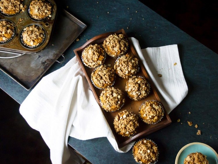 Vegan Pumpkin Streusel Muffins