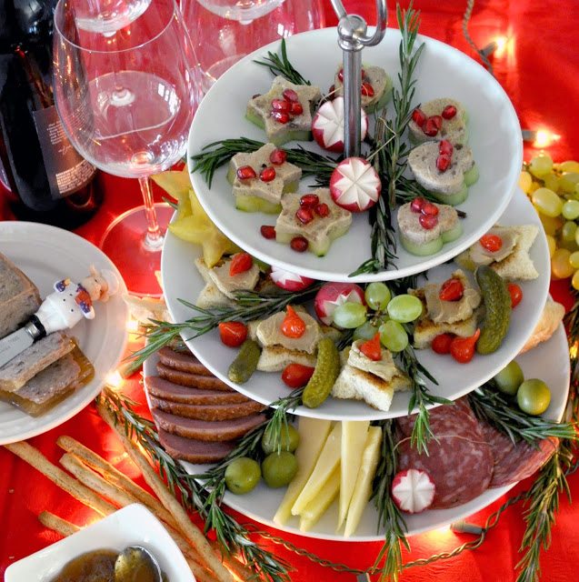 How to Create an Elaborate Charcuterie Spread