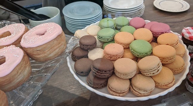 Cafe M French Macarons