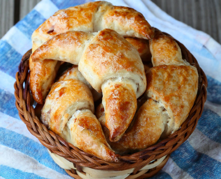 Almond Crescents Recipe