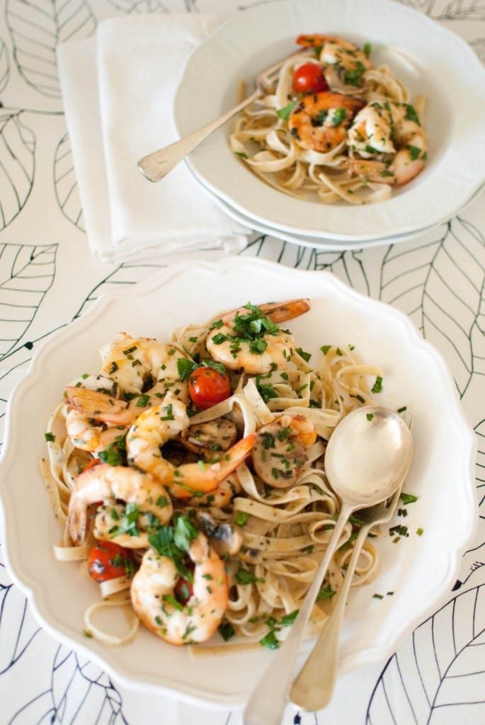 Wattleseed Fettuccini and Prawn Pasta_sml