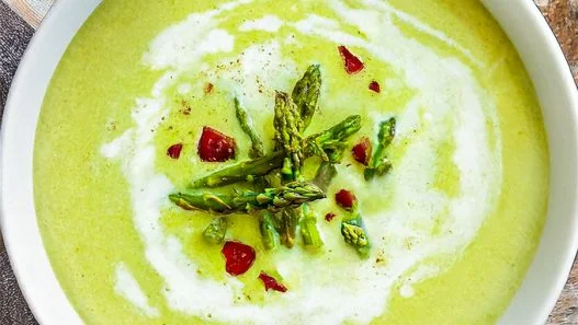 Creamy Green Asparagus Soup