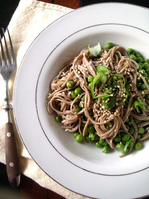 Vegan Soba Noodle And Pea Salad - Honest Cooking