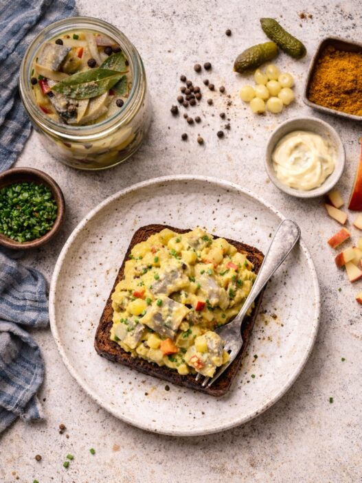 Curry Herring Smorrebrod