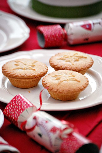 Mince Pies with Clementine & Brandy. Tasty English pastries for Christmas!