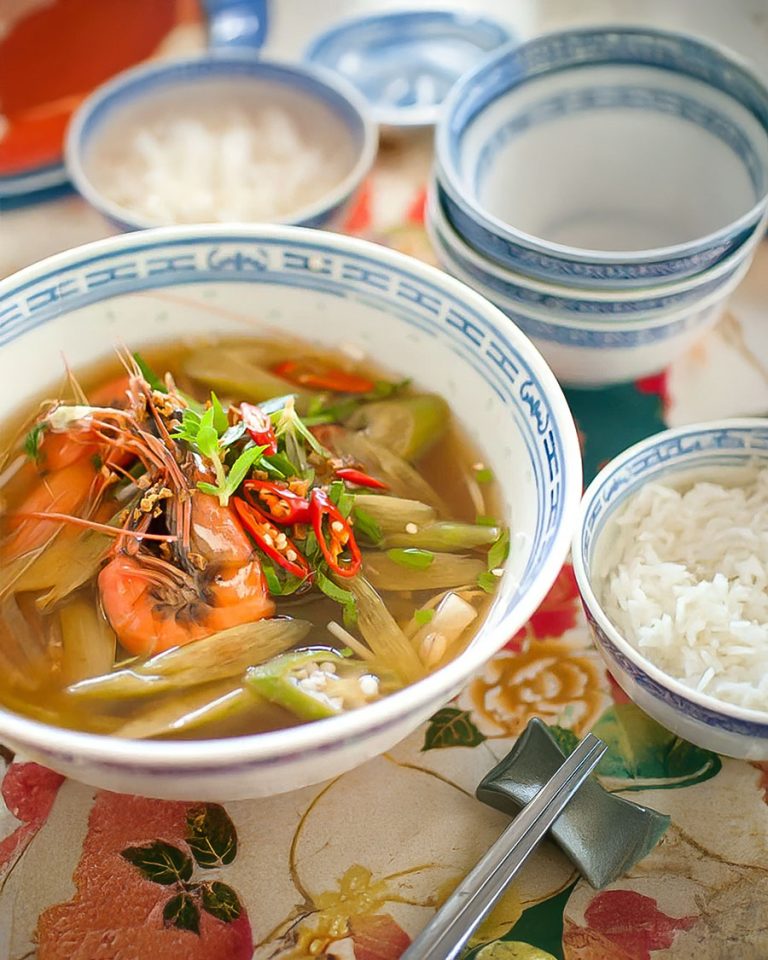 Canh Chua Soup Vietnamese Sour Soup Recipe
