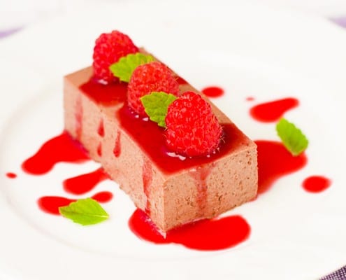Chocolate gel with raspberry coulis