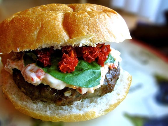 Basil Beef Burgers With Sun Dried Tomato Herb Aioli Honest Cooking