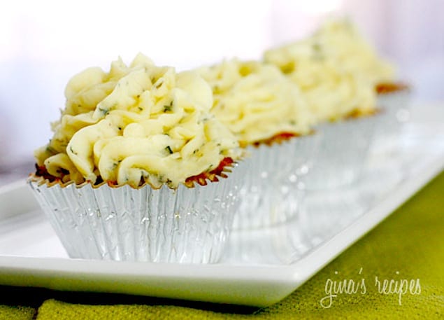 Skinny-Meatloaf-Cupcakes-with-Mashed-Potato-Frosting