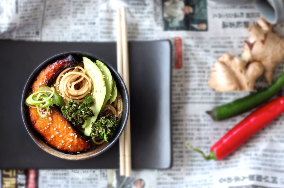 Udon Noodle Bowl with Miso Glazed Salmon and Crispy Kale
