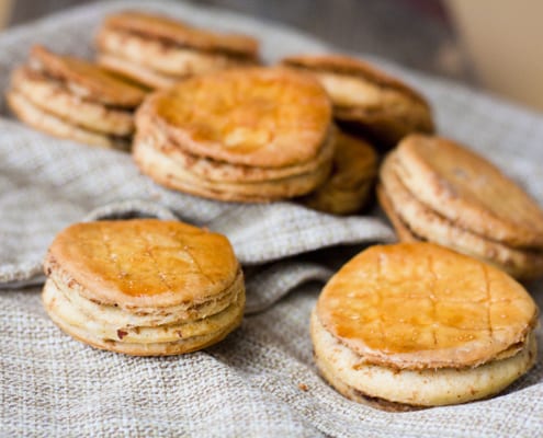 Balkan Scones with Pork Crisps