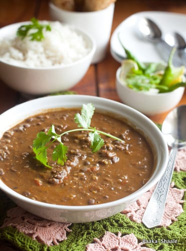 Lobia Masaledar - Curried Cow Peas or Black Eyed Peas