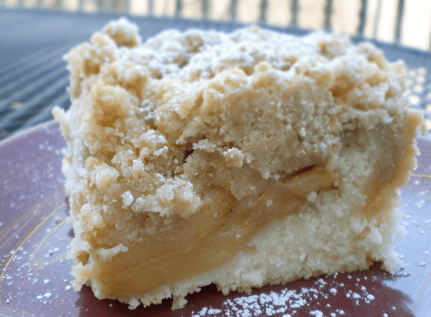 Caramel Apple Crumb Cake