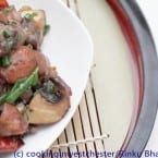 Spicy Mushrooms with Garlic, Black Pepper and Chives