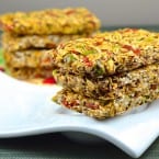 Flax Seed Granola Bars with Pistachios and Goji Berries