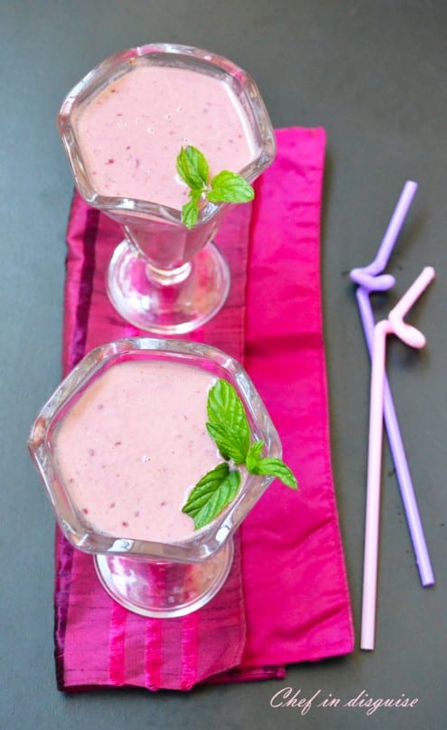 Cherry and Peach Oatmeal Smoothie