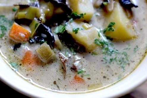 Dry Mushroom and Leek Soup With Farro