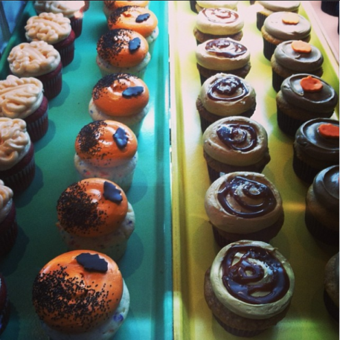 Halloween cupcakes galore at Tee & Cakes. Brains, anyone?