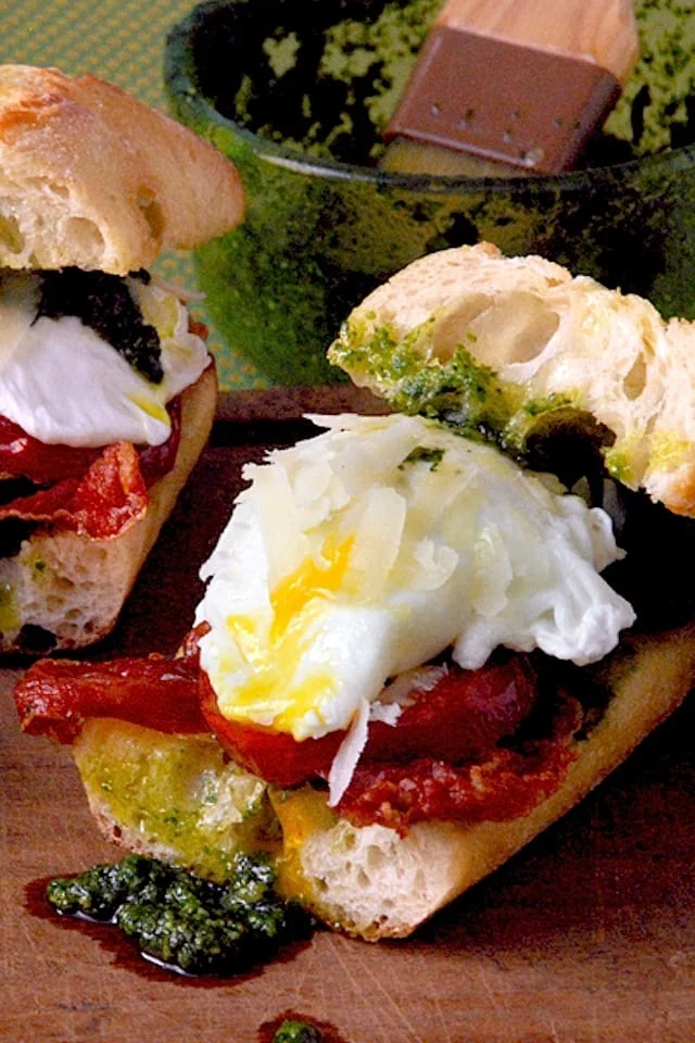 7-egg_pesto_sandwich_400