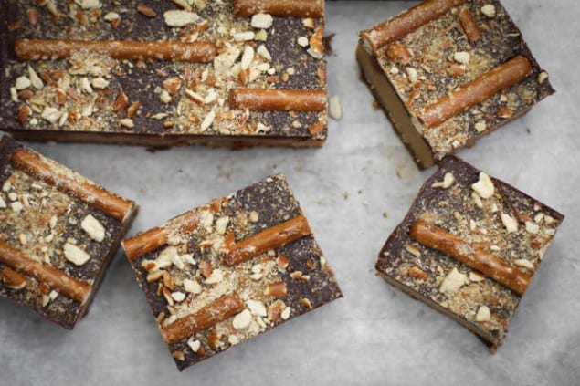 Maple peanut butter pretzel fudge sprinklebakes