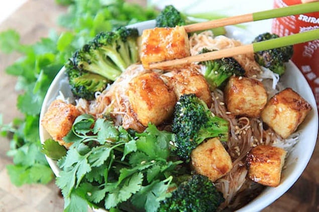 crispy-tofu-noodle-bowl-5