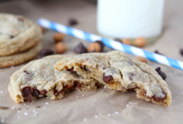 Salted-Caramel-Chocolate-Chip-Cookies1