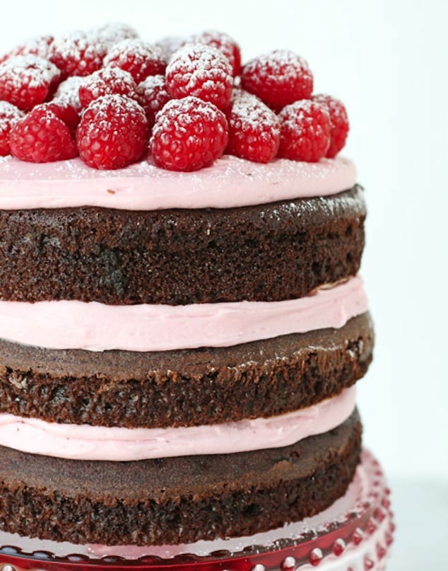 Ten Deliciously Naked Cakes