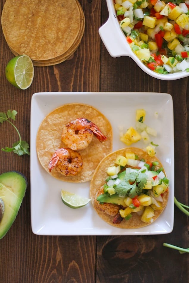 Shrimp_and_avocado_tacos_with_pineapple_salsa_1