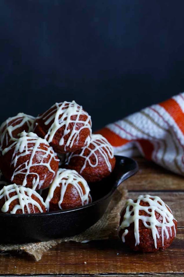 baked-red-velvet-donut-holes-with-cream-cheese-glaze-2