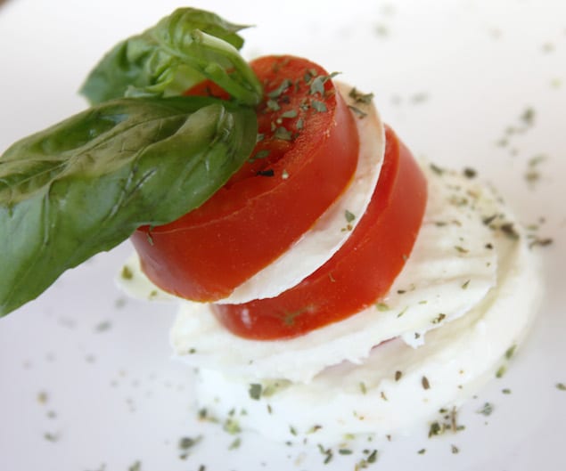 CAPRESE SALAD