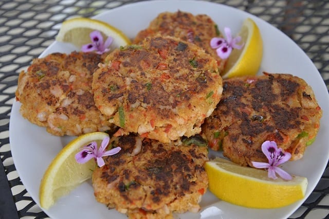 Salmon Shrimp Cakes with a Tarka Aioli - Spice Chronicles