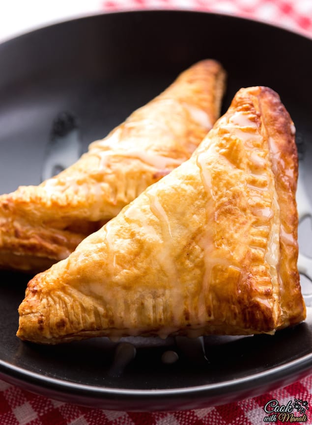 Apple-Turnovers-with-Lemon-Drizzle