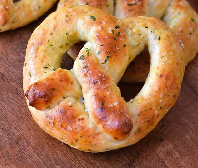 Homemade-Cheddar-Pretzel